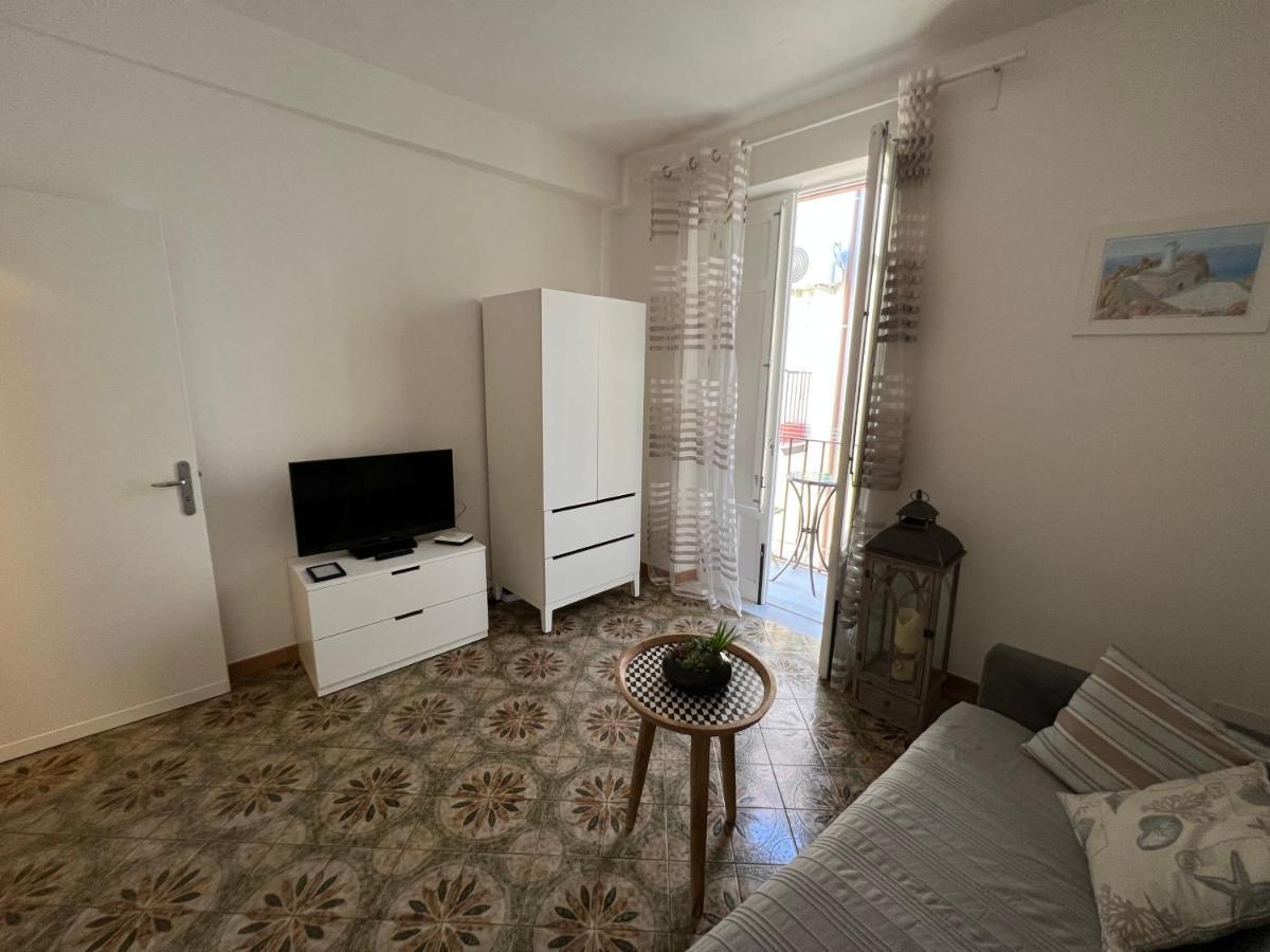 Casa Jelena Apartment Чефалу Екстериор снимка