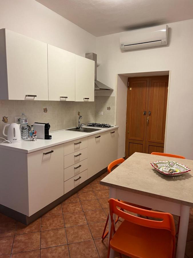 Casa Jelena Apartment Чефалу Екстериор снимка